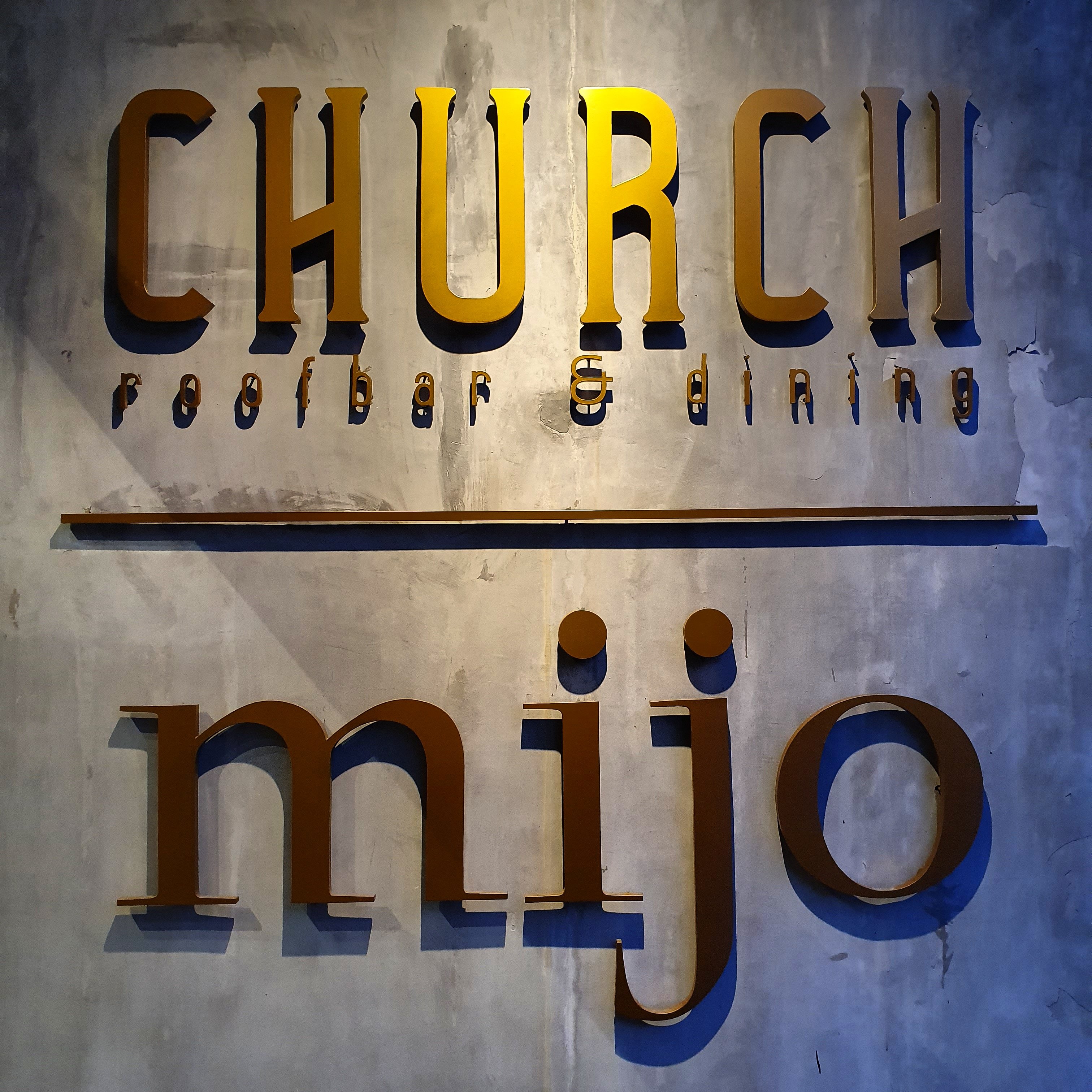 Mijo Comfort Food entrance signage